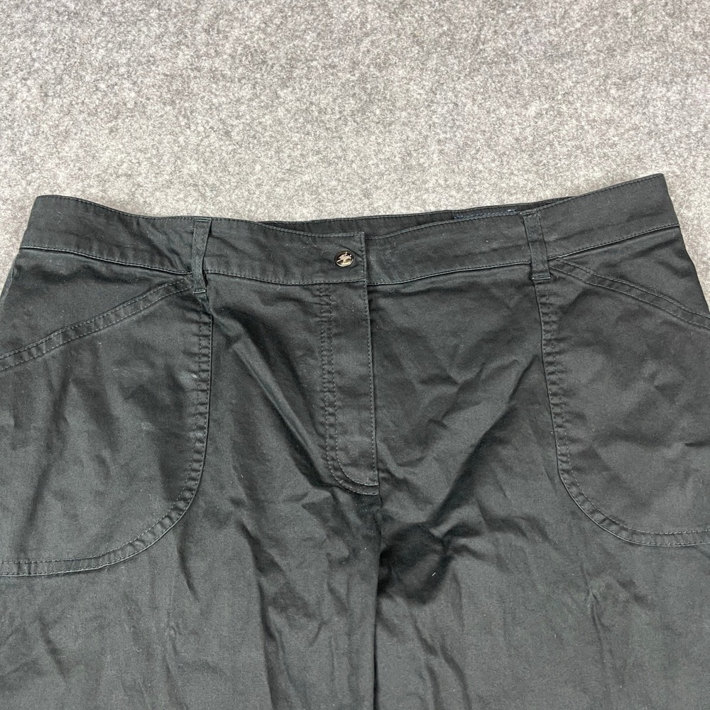 Burberry Golf Womens Black Knee Length Bermuda Shorts Logo Size USA 12 UK 16 - Picture 3 of 13